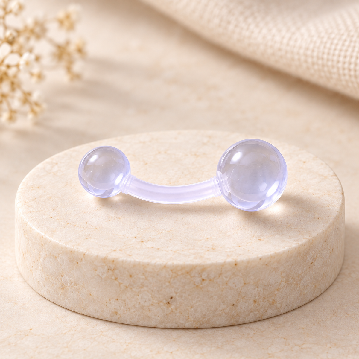 Clear curved belly button retainer - product detail