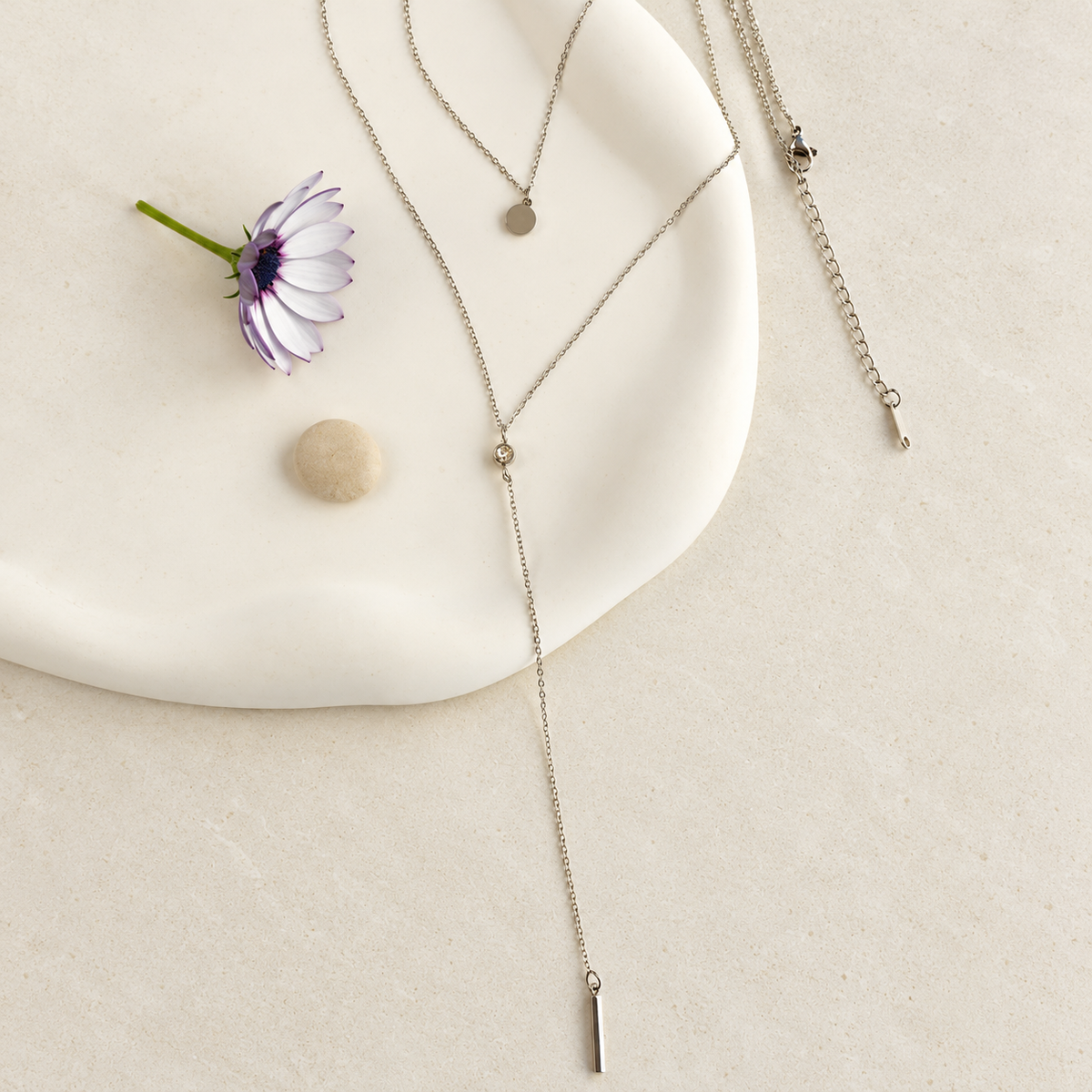 Silver disc lariat necklace