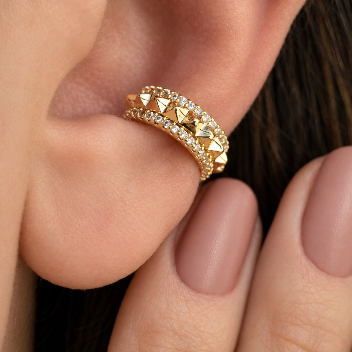Zircon Ring Ear Cuff in Gold or Silver, No Piercing, Single
