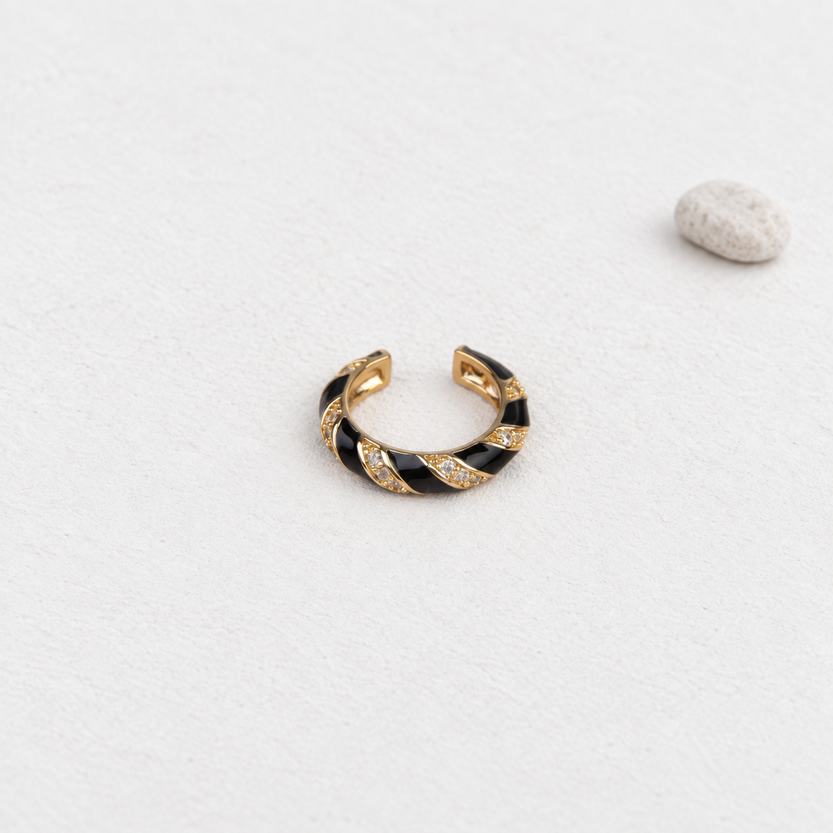 Black enamel ear cuff - product detail