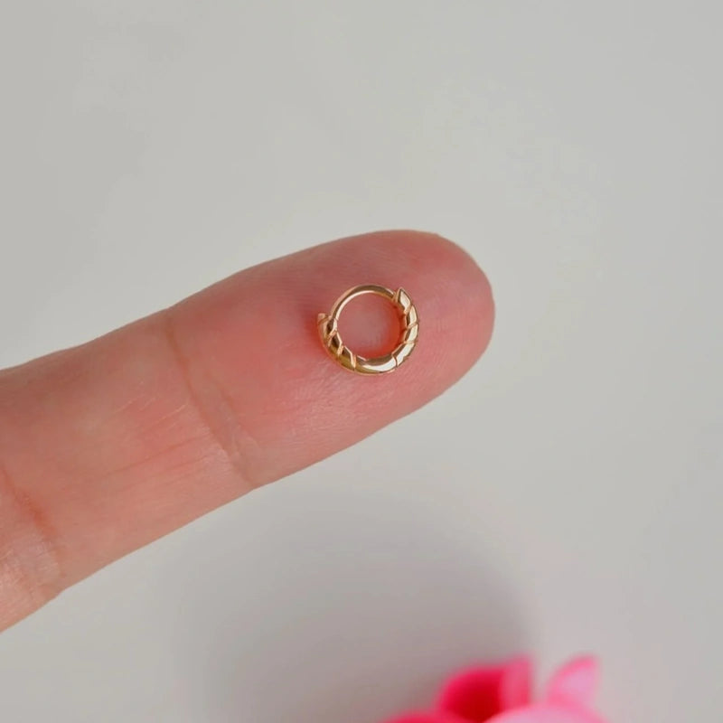 5mm Gold Cartilage Hoop Earring for Helix & Tragus, Single