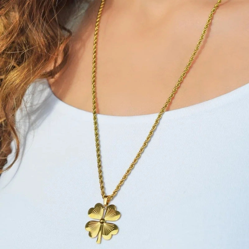 Leaf Pendant Necklace, Minimal Chain, Single