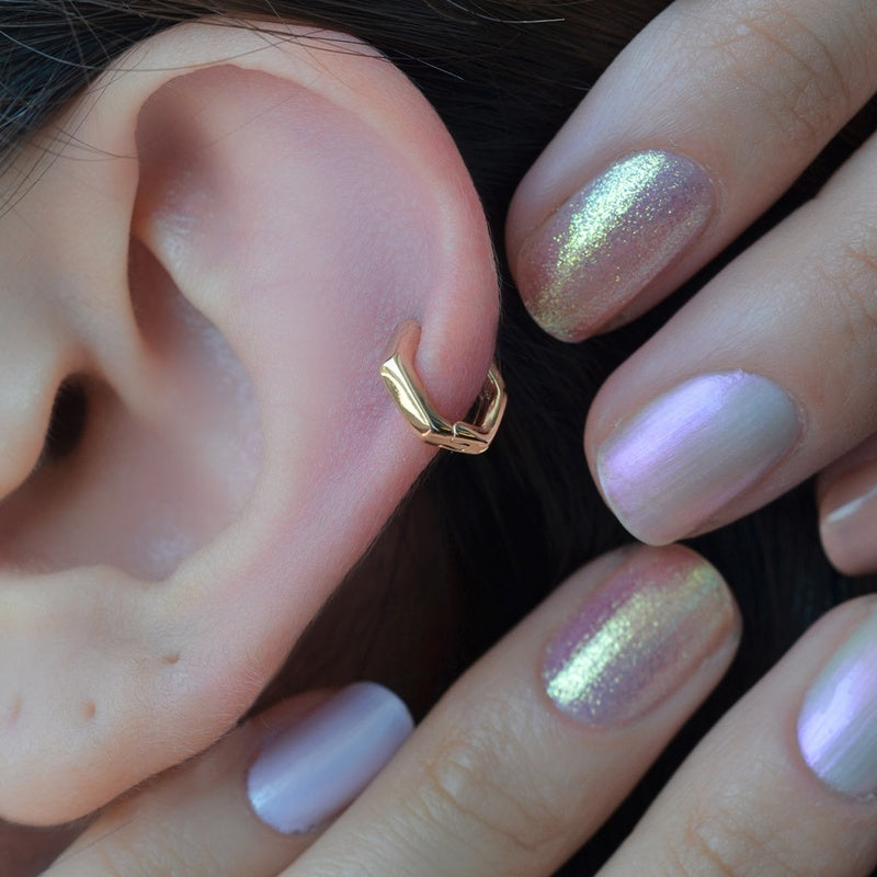 Gold Oval Cartilage Hoop Earring for Helix & Tragus, Single