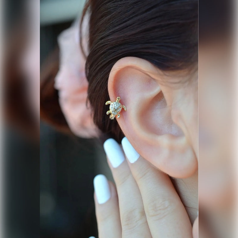 Gold Turtle Cartilage Earring for Helix & Tragus, Single