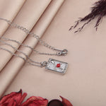 Silver Lovers tarot pendant necklace, chain detail