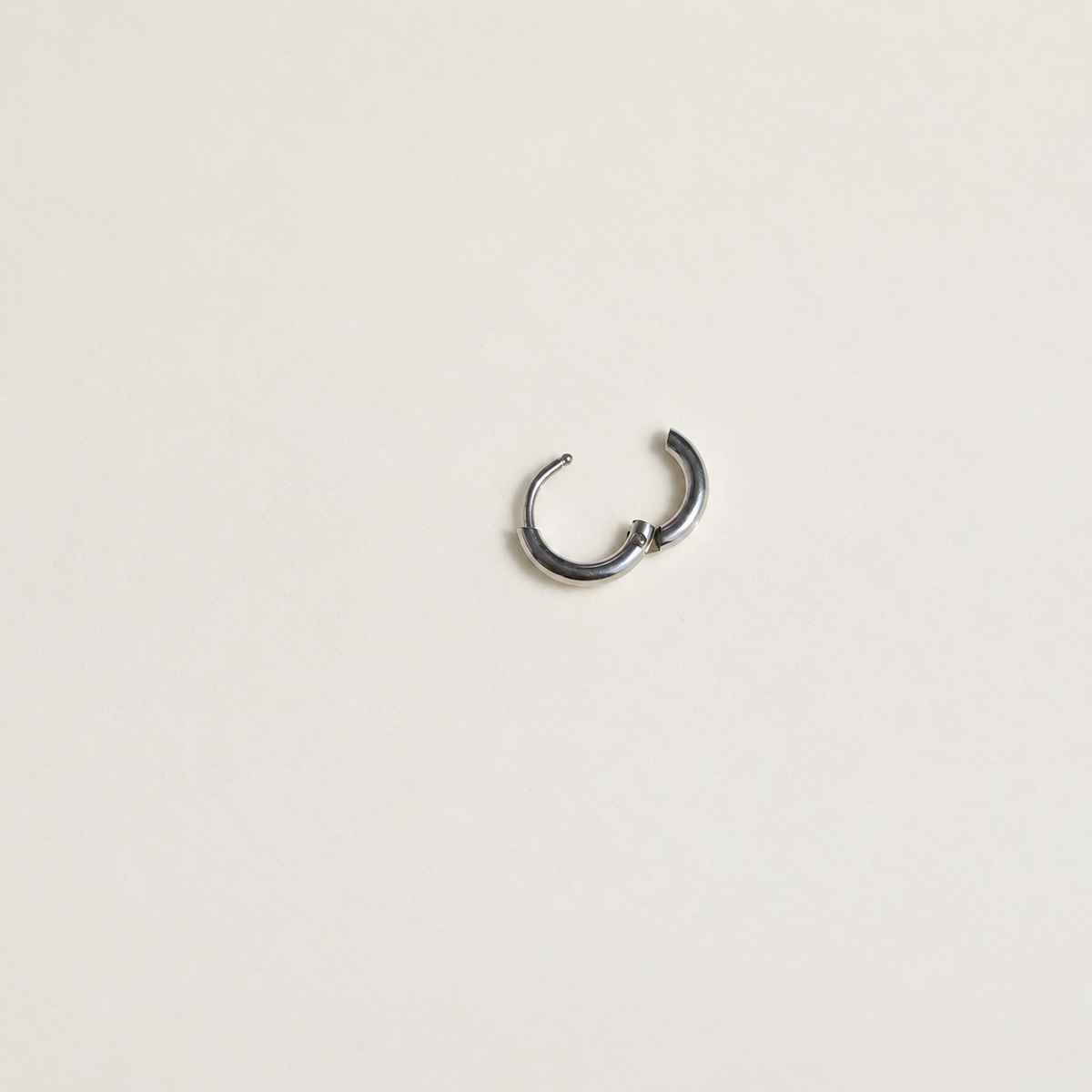 Flat Hoop Ring, 8mm, Gold or Silver, Single
